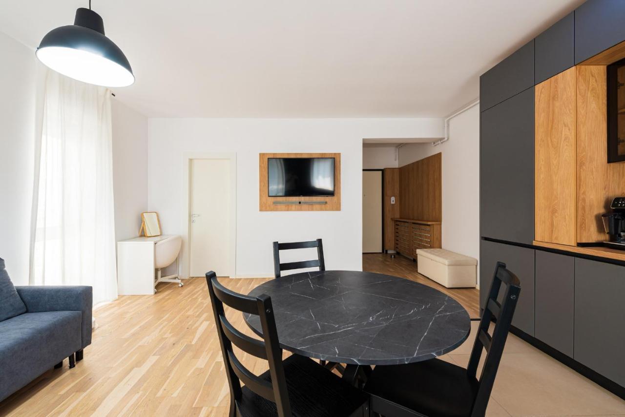 Sara - Stylish Apt With Balcony Near Piata Obor Bükreş Dış mekan fotoğraf