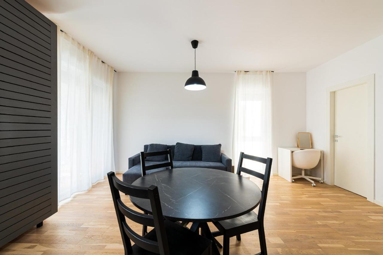 Sara - Stylish Apt With Balcony Near Piata Obor Bükreş Dış mekan fotoğraf