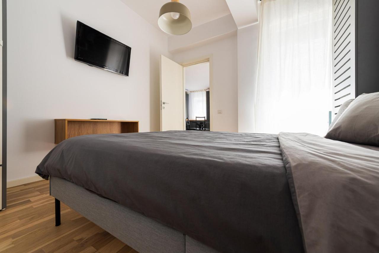 Sara - Stylish Apt With Balcony Near Piata Obor Bükreş Dış mekan fotoğraf