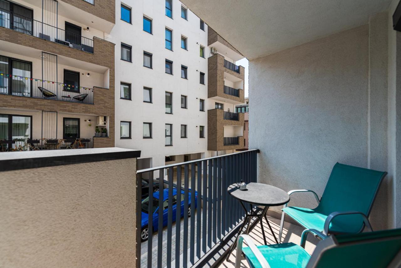 Sara - Stylish Apt With Balcony Near Piata Obor Bükreş Dış mekan fotoğraf