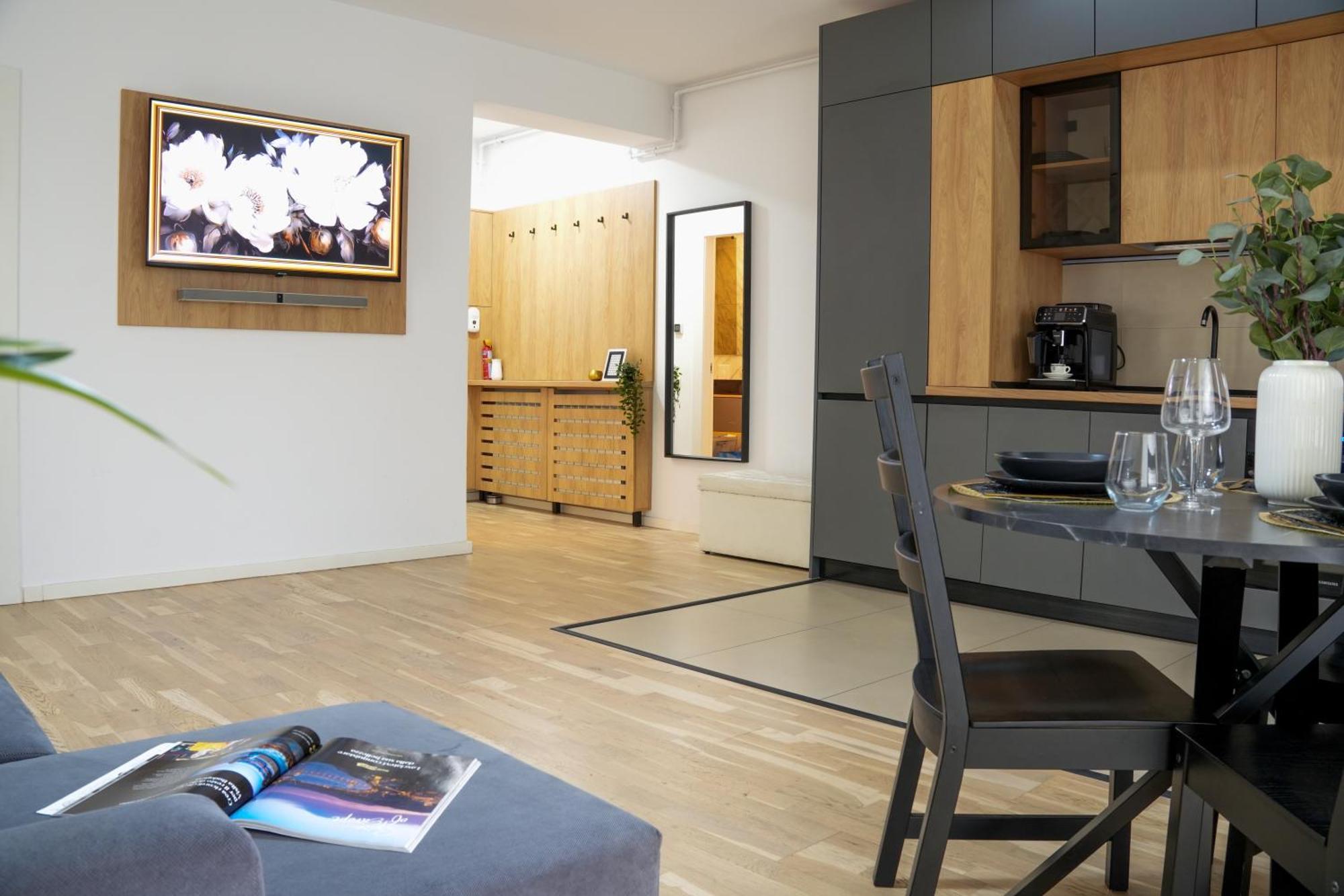Sara - Stylish Apt With Balcony Near Piata Obor Bükreş Dış mekan fotoğraf